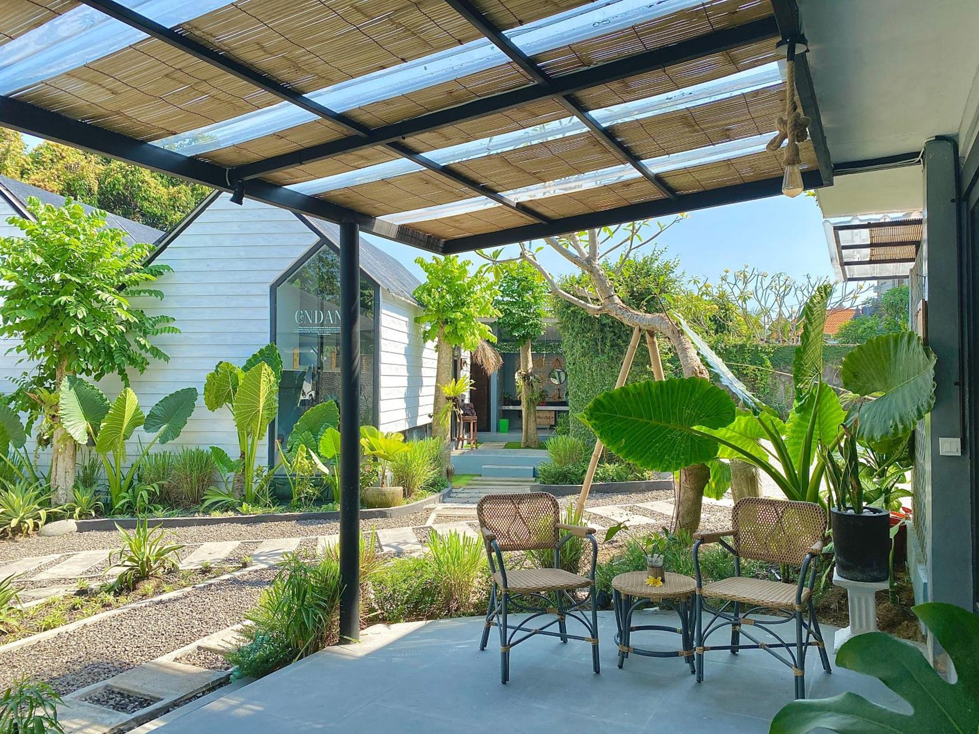 The Jungle Hostel Canggu Extérieur photo