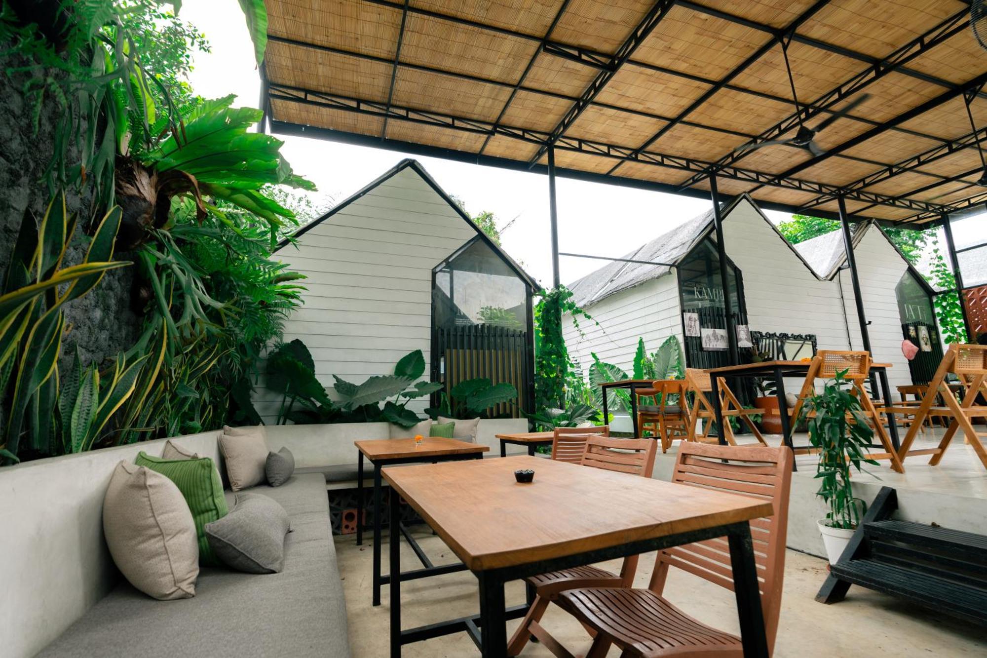 The Jungle Hostel Canggu Extérieur photo