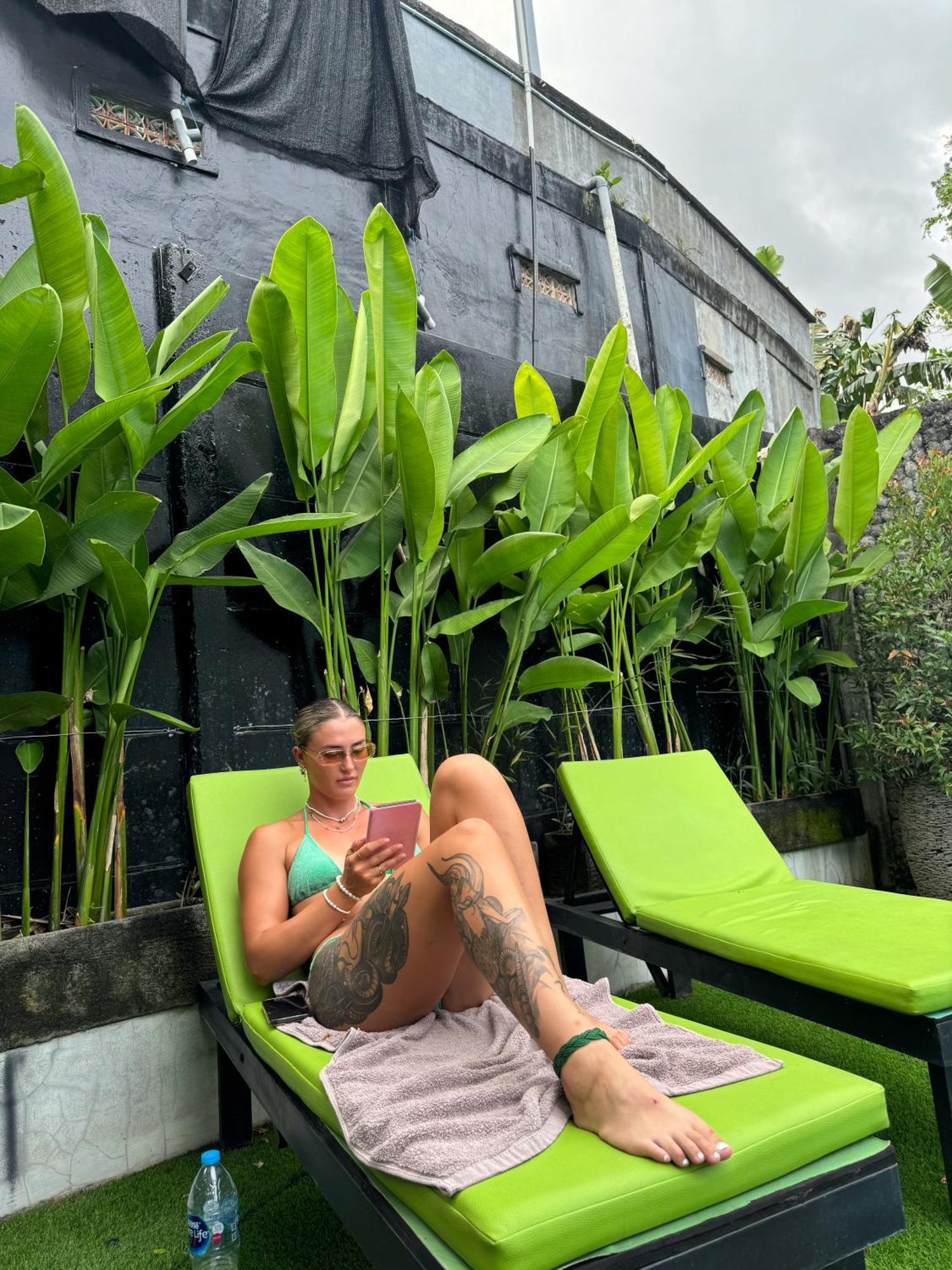 The Jungle Hostel Canggu Extérieur photo
