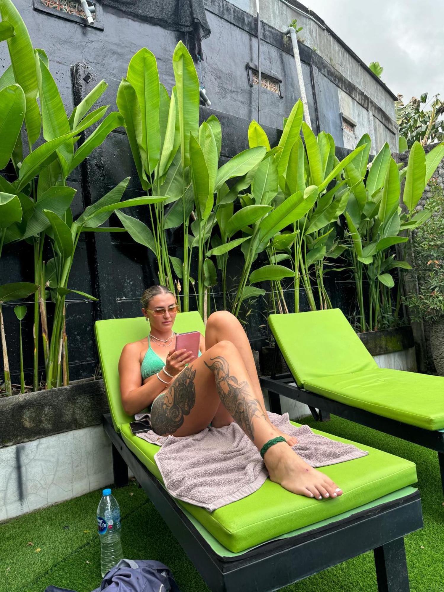 The Jungle Hostel Canggu Extérieur photo