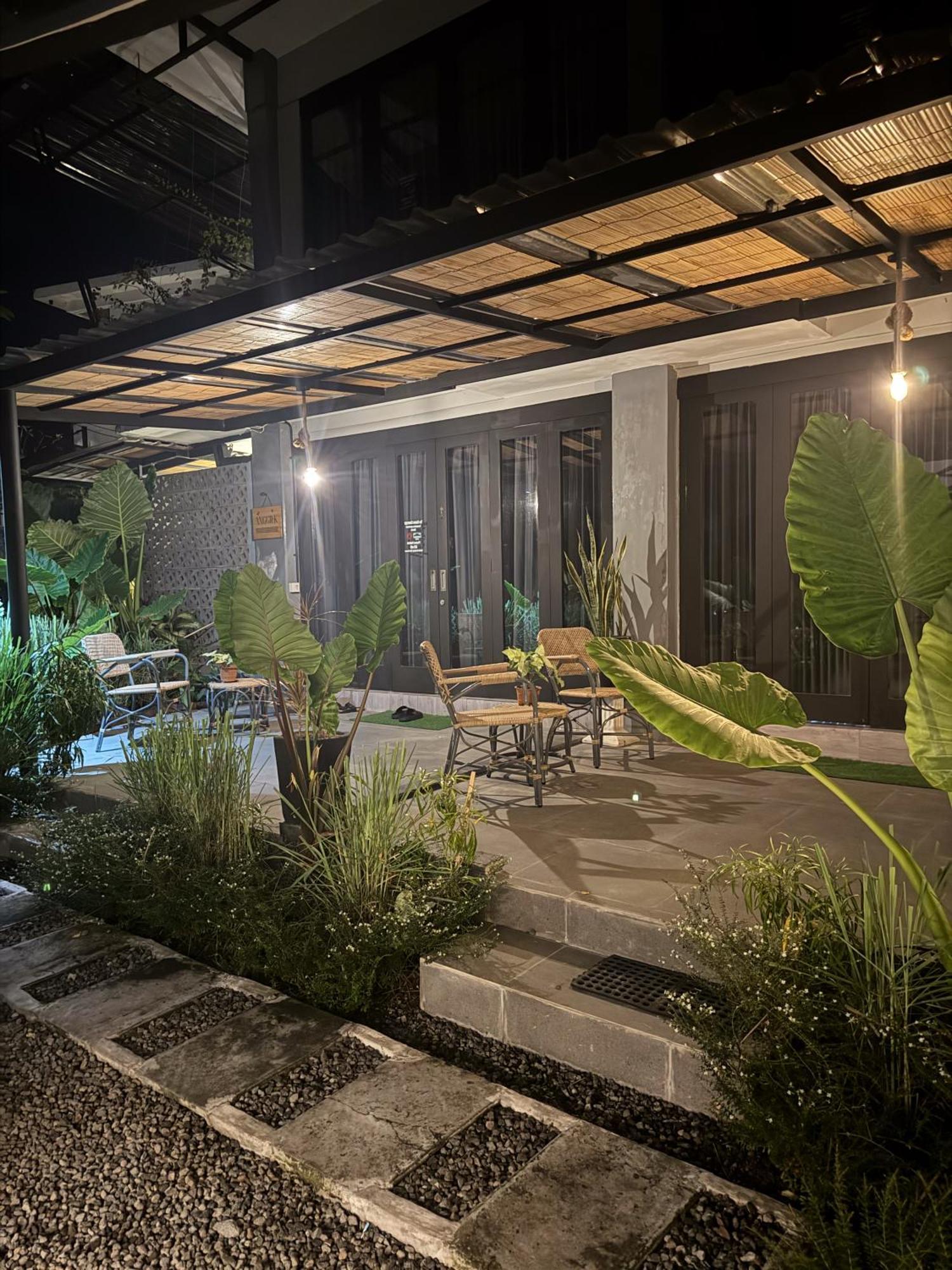 The Jungle Hostel Canggu Extérieur photo